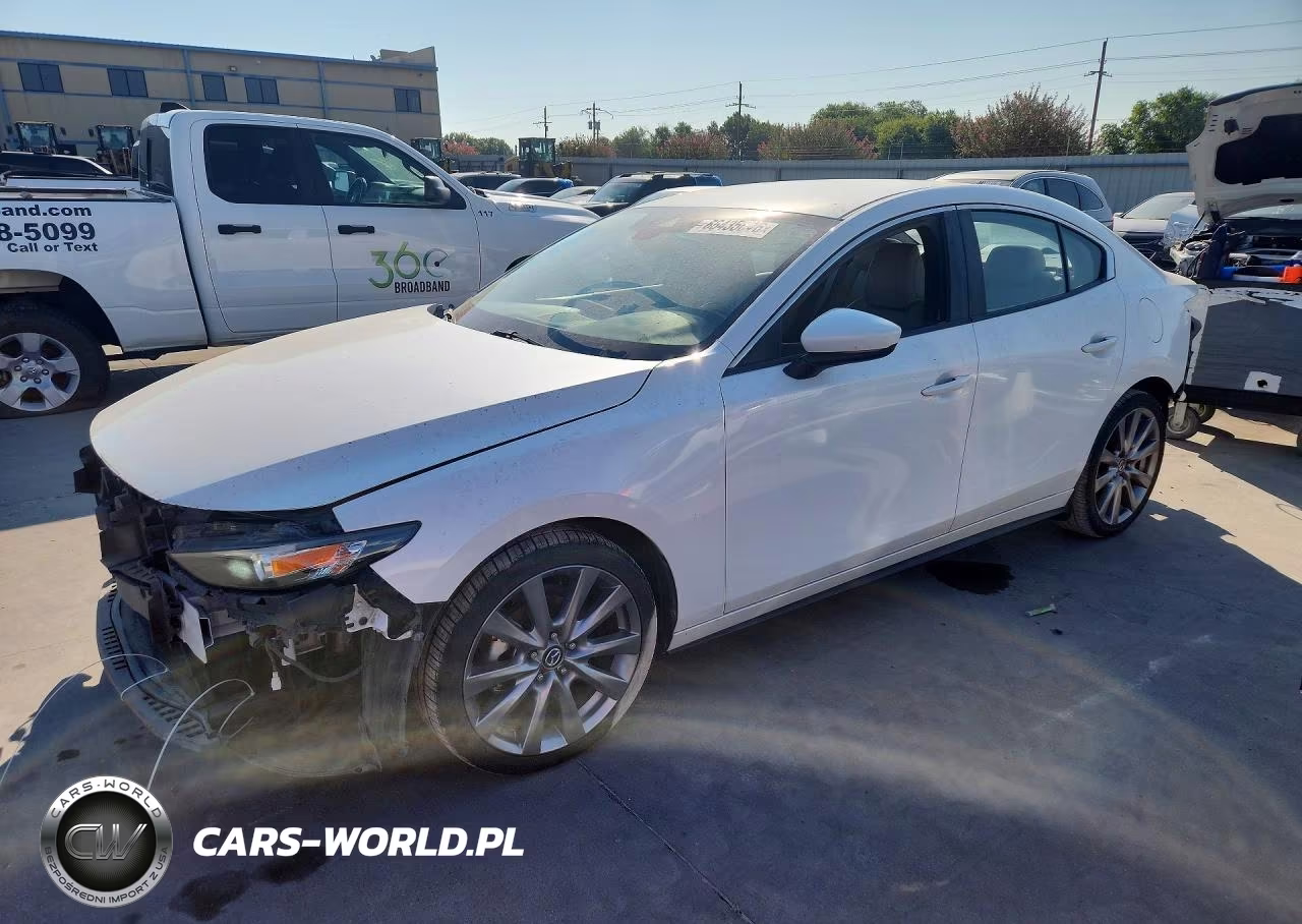 2019 Mazda 3 Preferred Plus VIN:JM1BPACL6K1112055 - 1