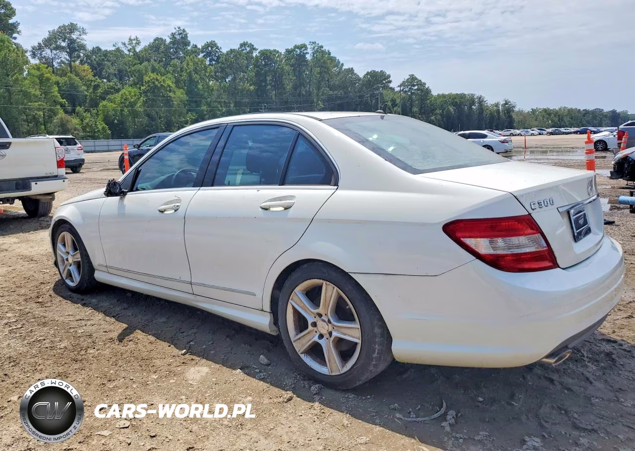 2010 Mercedes-Benz C 300 VIN:WDDGF5EB7AR088391 - 2