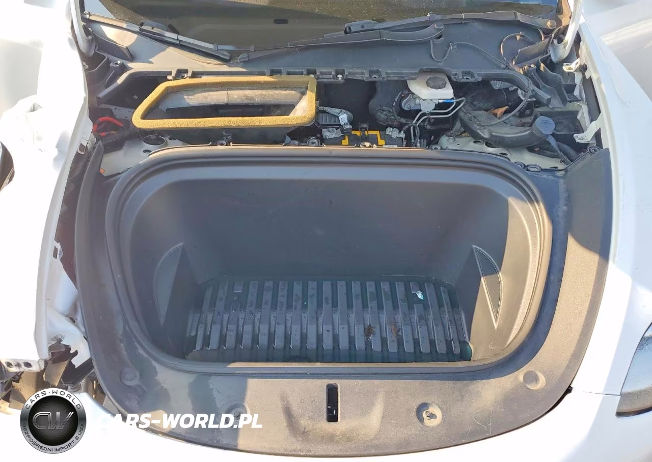 2021 Tesla Model Y VIN:5YJYGDEE8MF153078 - 11