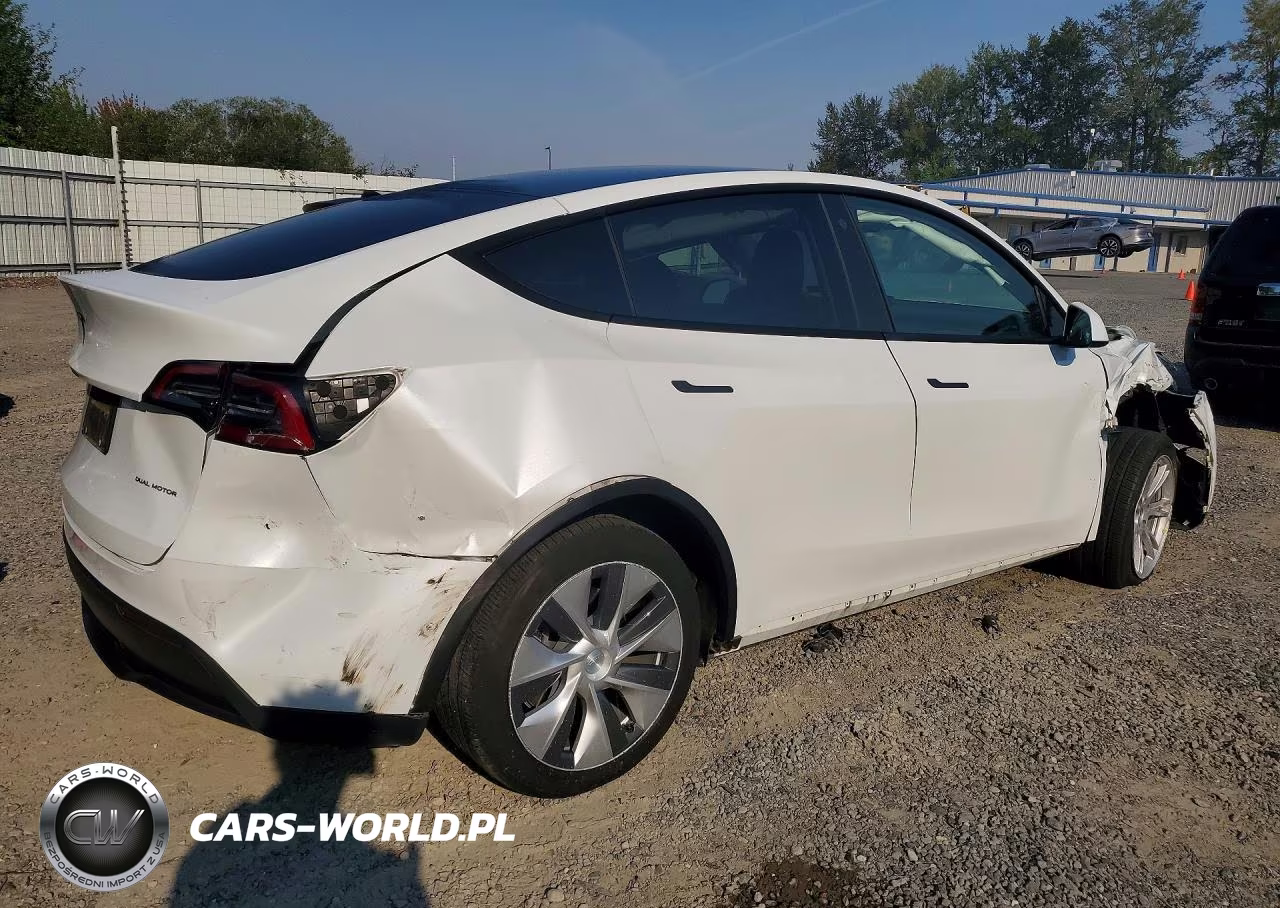 2021 Tesla Model Y VIN:5YJYGDEE8MF153078 - 3