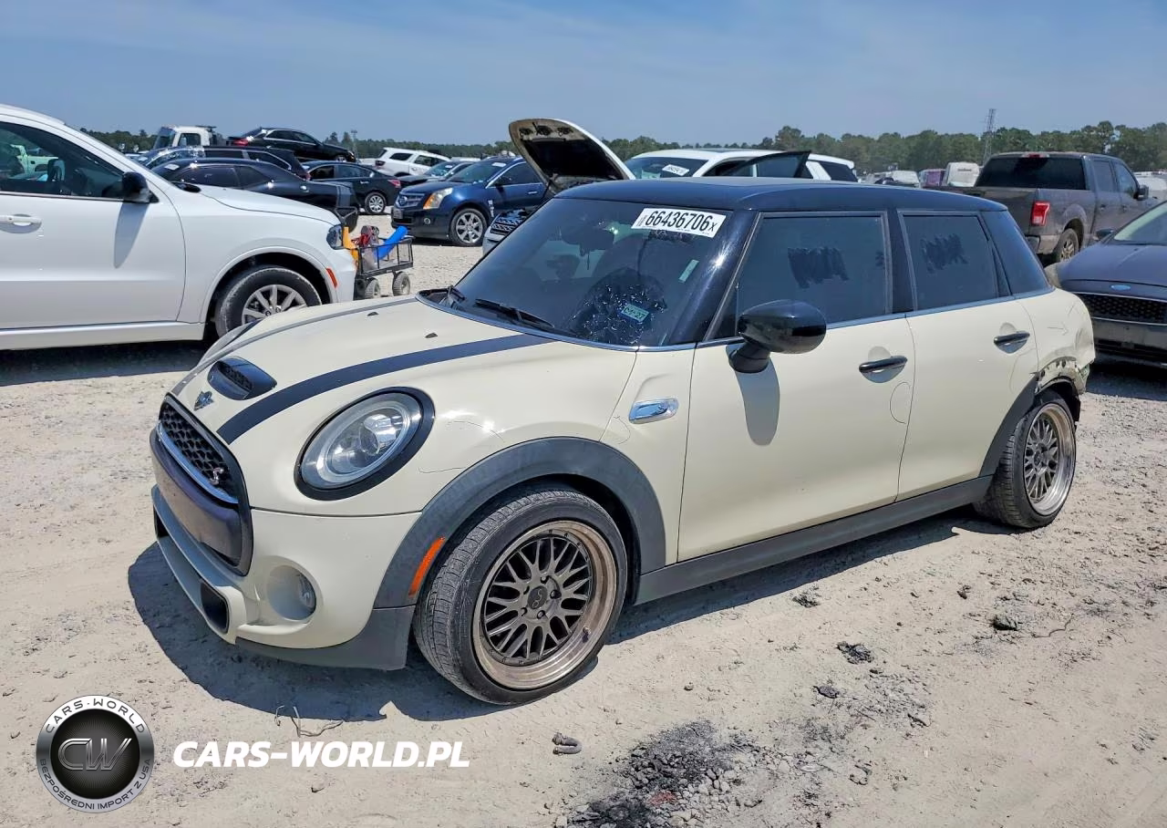 2020 Mini Cooper S VIN:WMWXU9C02L2L37763 - 1