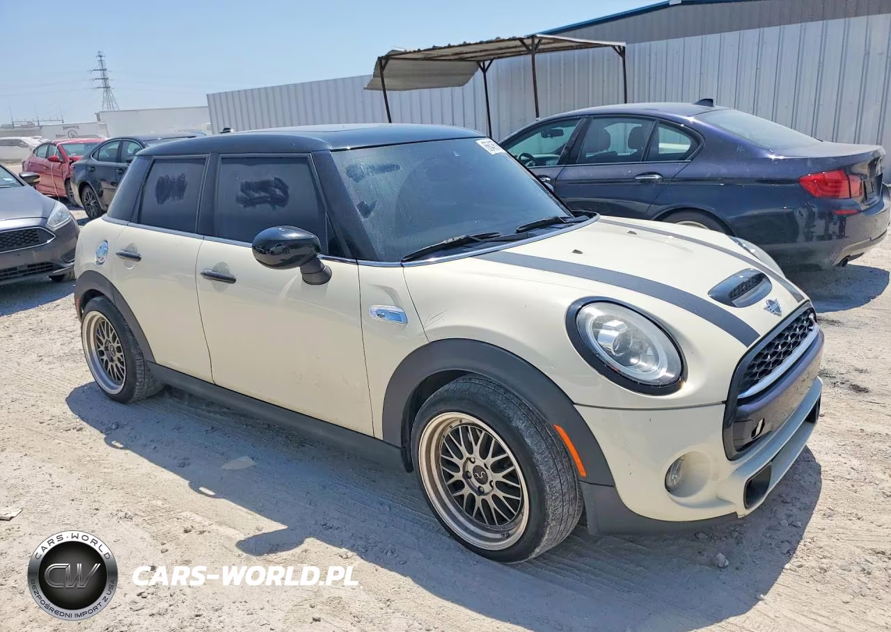 2020 Mini Cooper S VIN:WMWXU9C02L2L37763 - 4