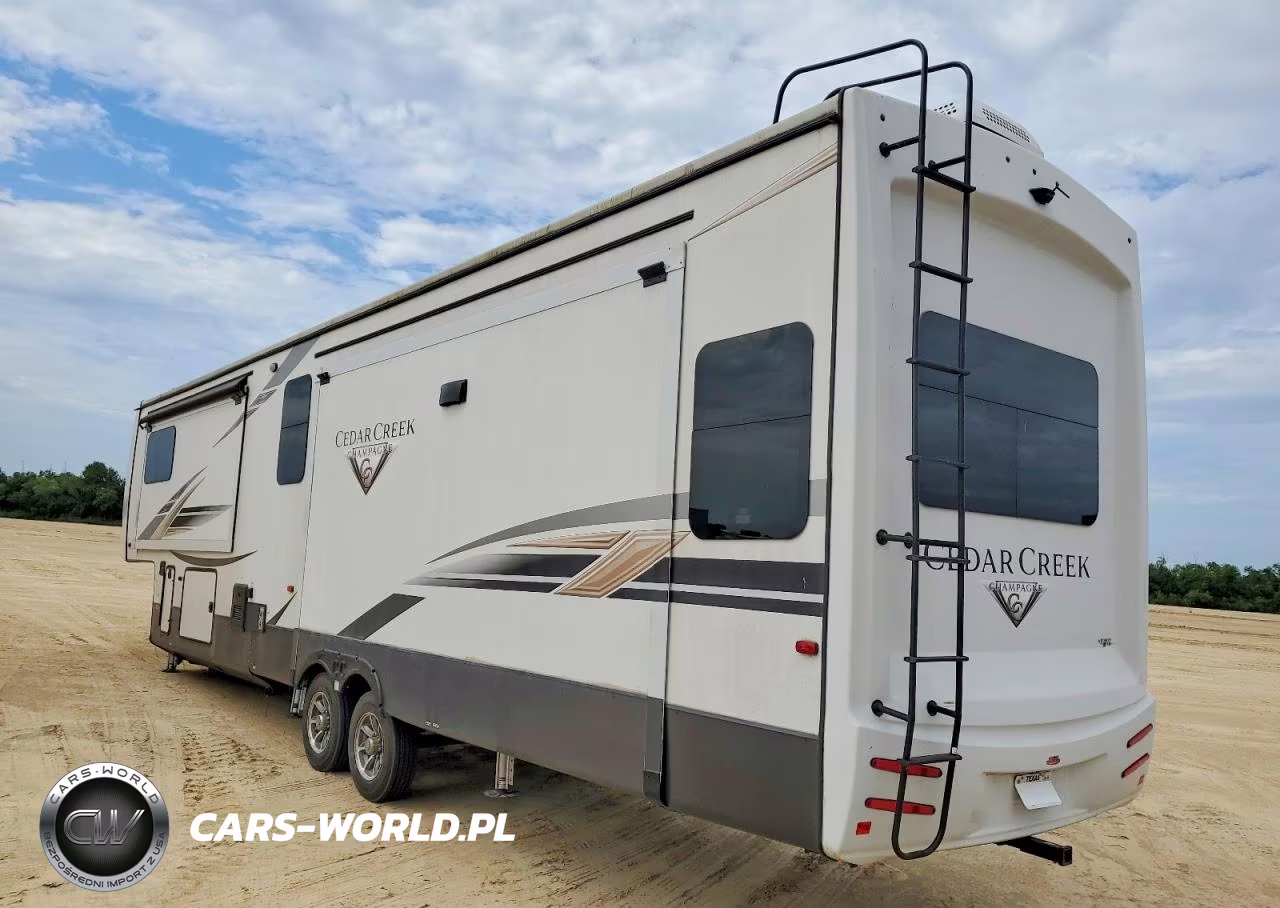 2021 Forest River Cedar Creek Camper VIN:4X4FCRP24NS231325 - 3