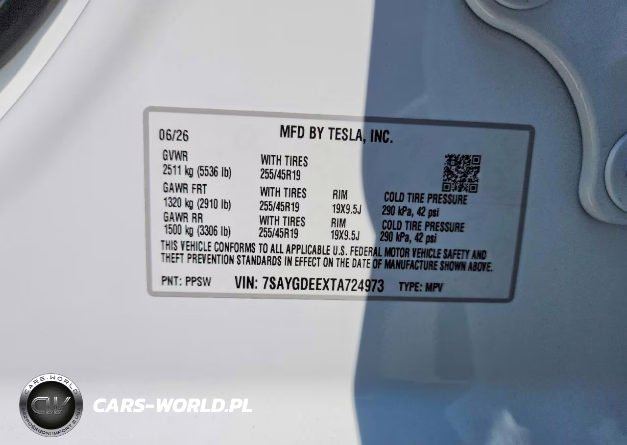 2026 Tesla Model Y VIN:7SAYGDEEXTA724973 - 12