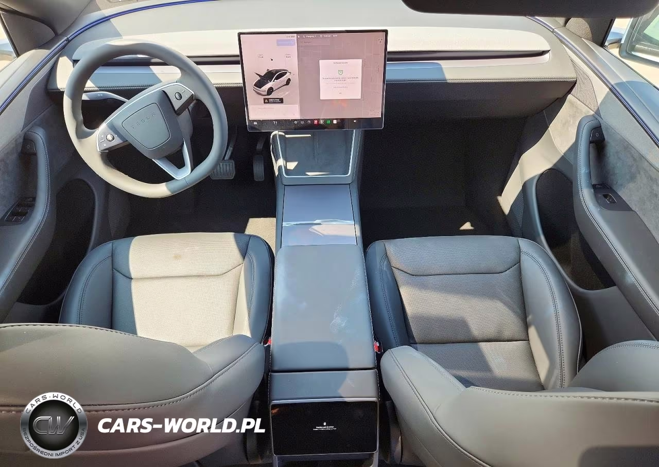 2026 Tesla Model Y VIN:7SAYGDEEXTA724973 - 8