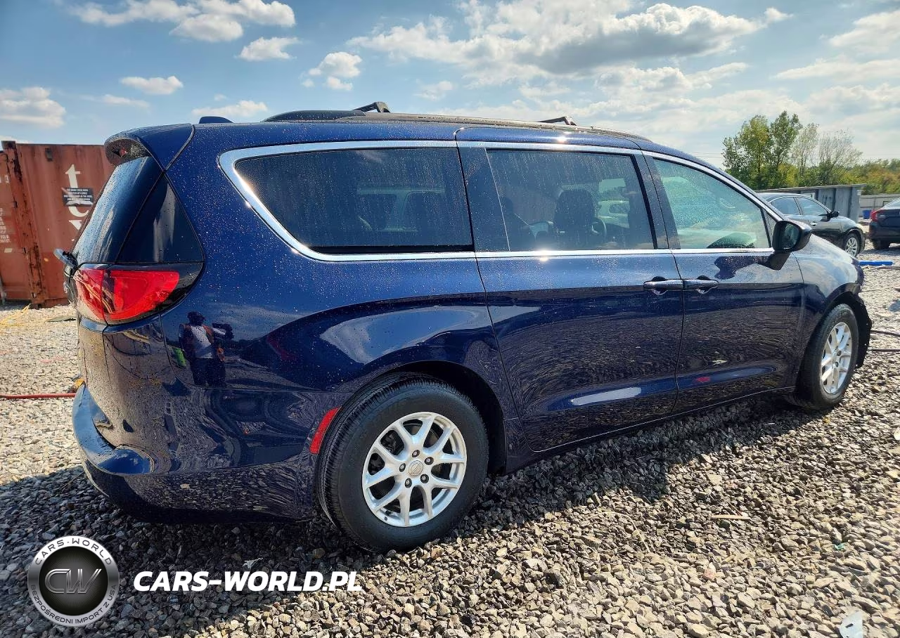 2020 Chrysler Voyager Lxi VIN:2C4RC1DG1LR181745 - 3