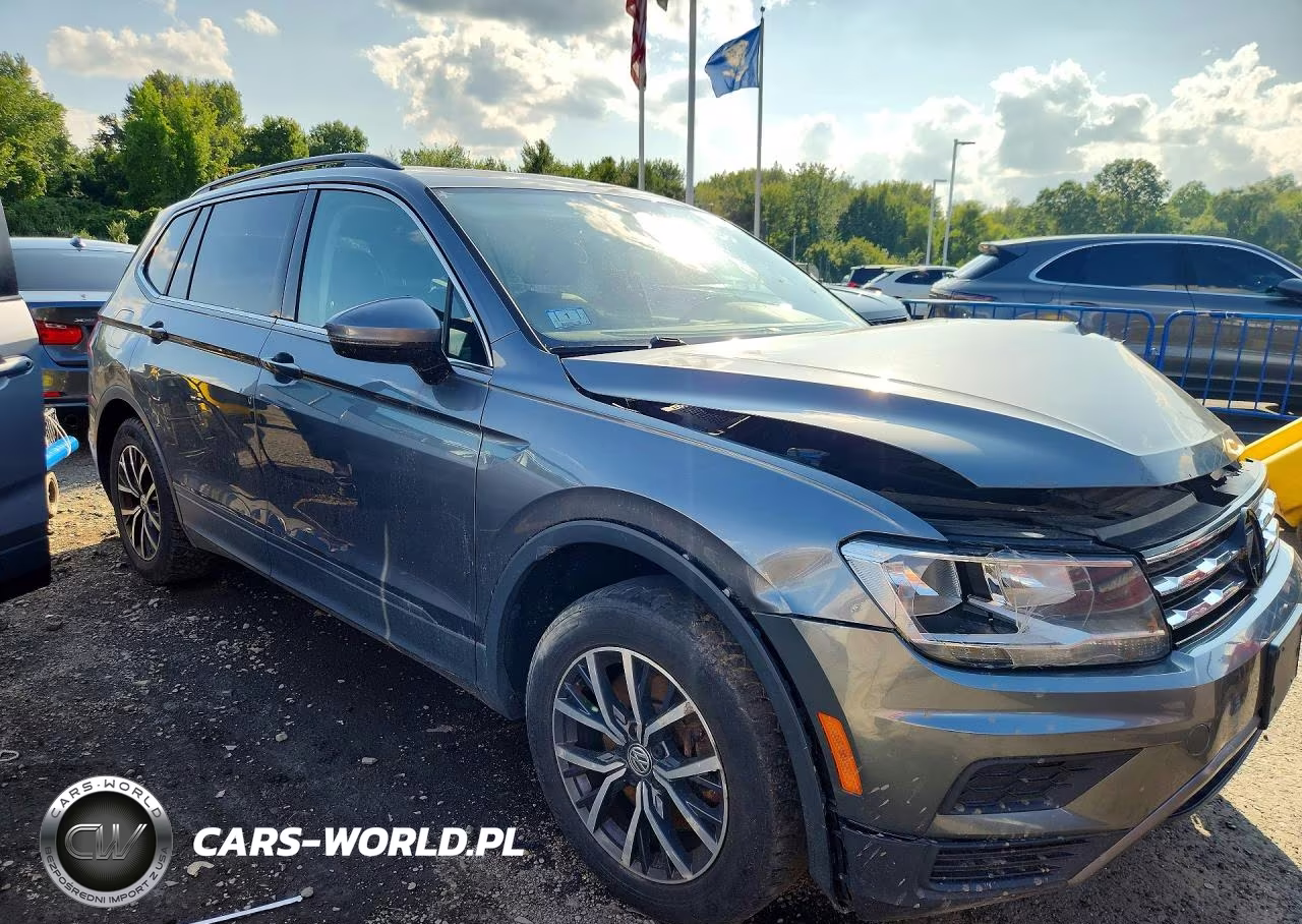 2019 Volkswagen Tiguan Se VIN:3VV2B7AX6KM150641 - 4