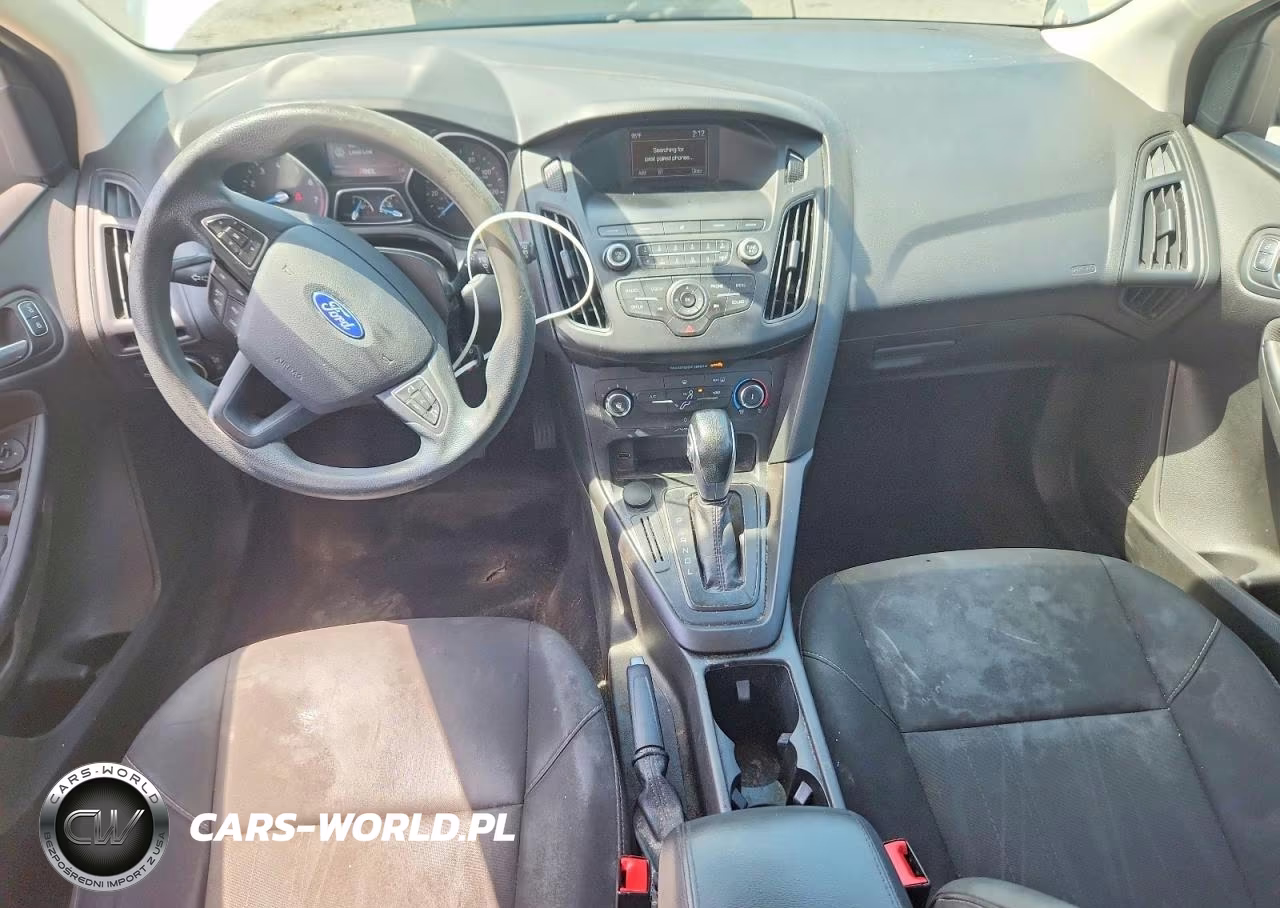 2018 Ford Focus Se VIN:1FADP3K21JL318955 - 8
