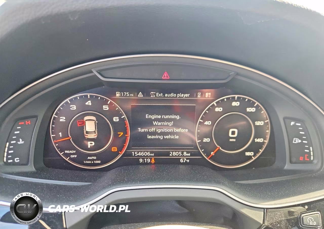 2017 Audi Q7 Premium Plus VIN:WA1LAAF71HD023872 - 9