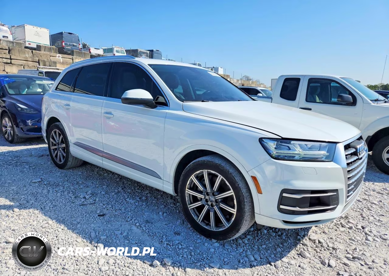 2019 Audi Q7 Premium Plus VIN:WA1LAAF71KD001622 - 4