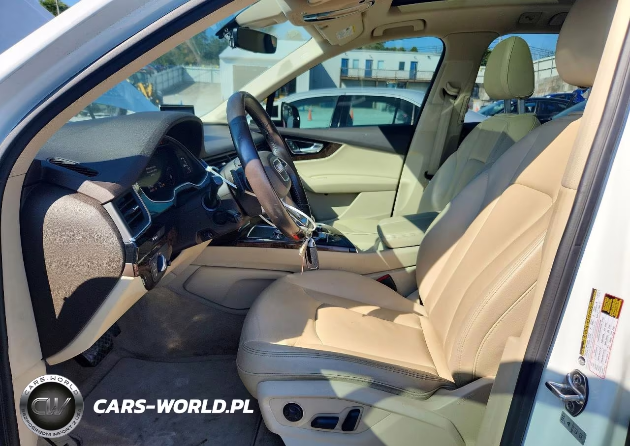 2019 Audi Q7 Premium Plus VIN:WA1LAAF71KD001622 - 7