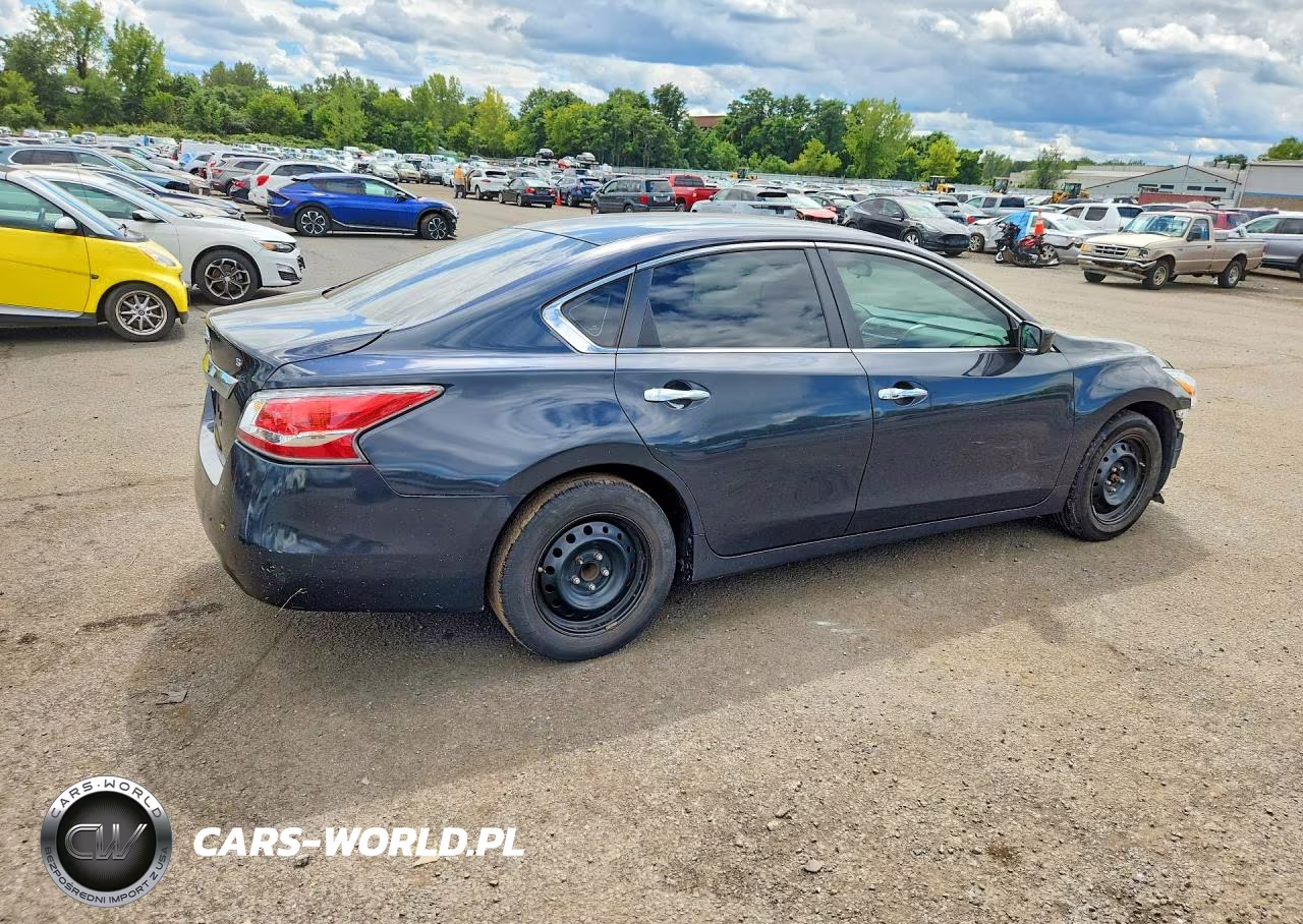 2015 Nissan Altima 2.5 S VIN:1N4AL3AP7FN385003 - 3
