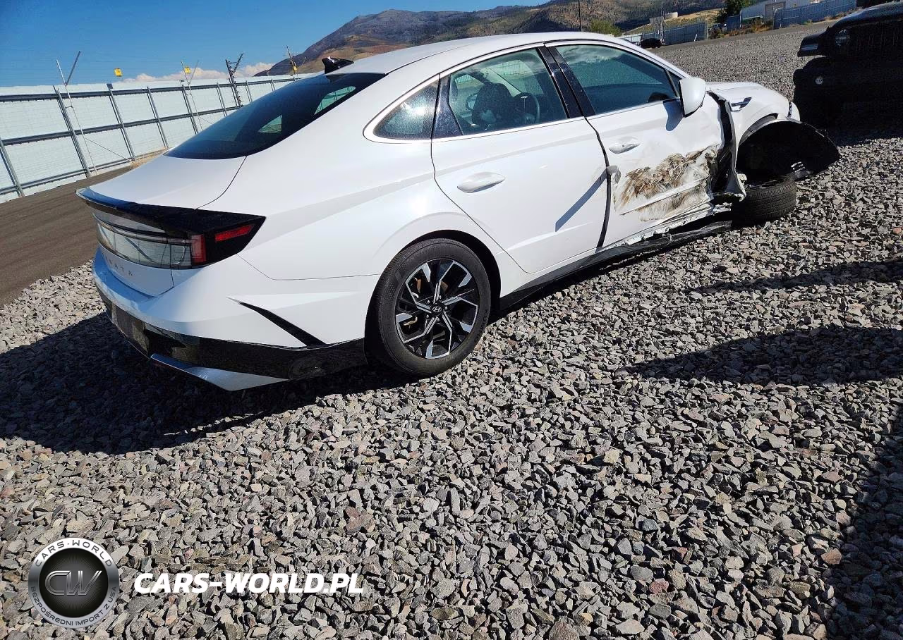 2025 Hyundai Sonata Sel VIN:KMHL64JA3SA499962 - 3