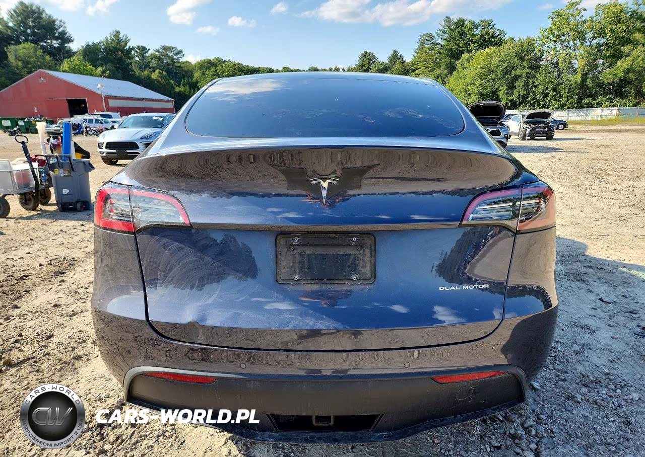 2022 Tesla Model Y VIN:7SAYGDEE0NF391706 - 6