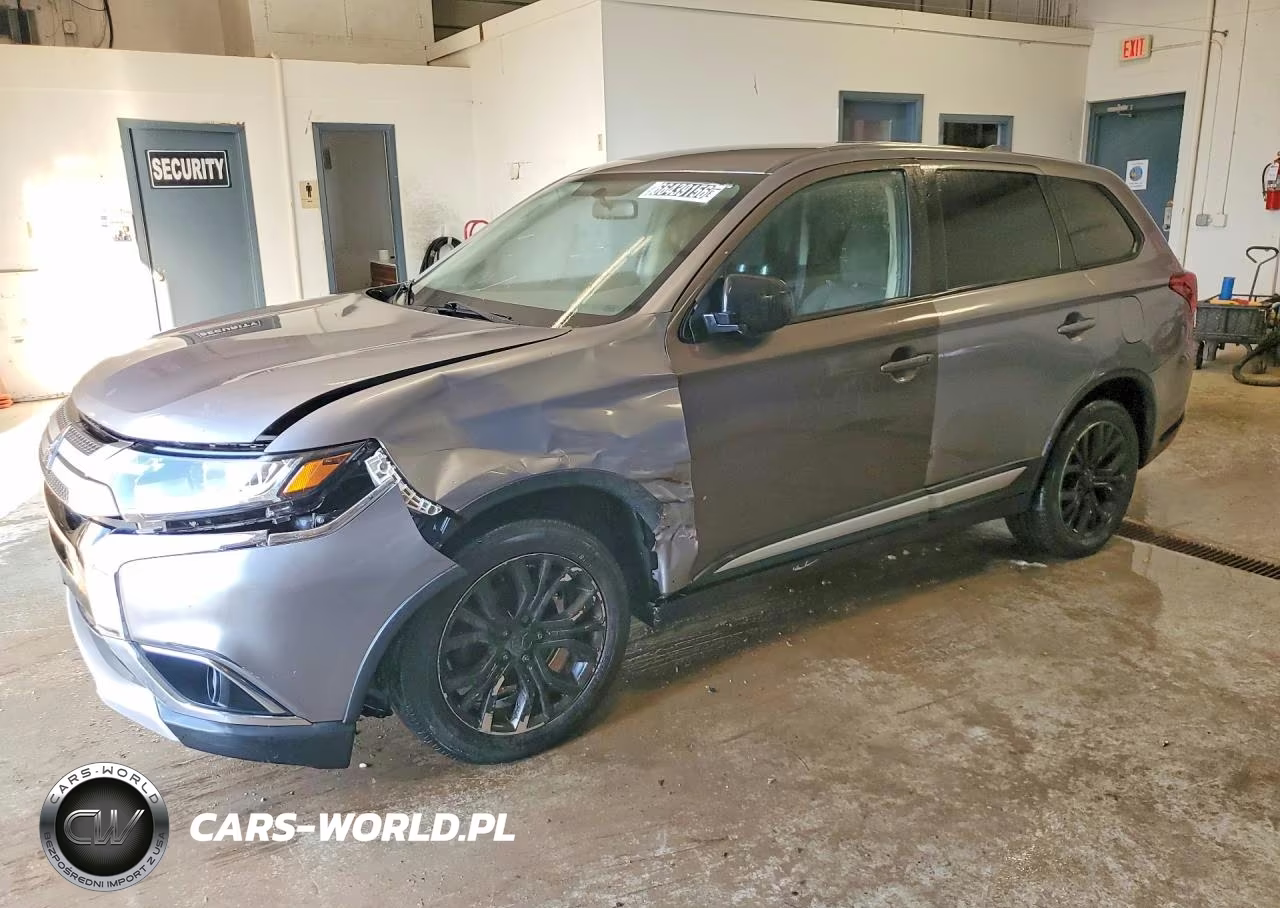2018 Mitsubishi Outlander Se – zdjęcie 1 z 14