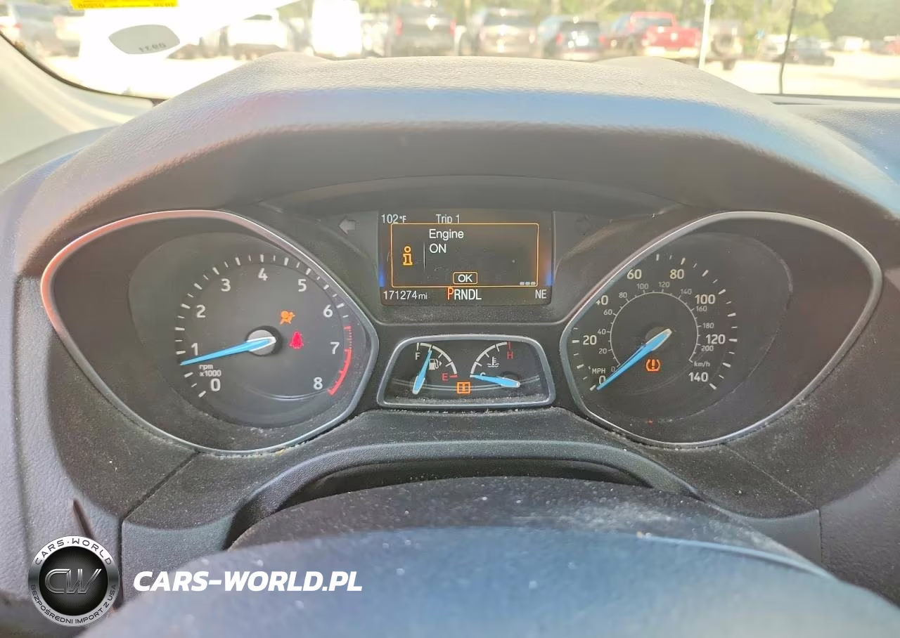 2015 Ford Focus Se VIN:1FADP3K23FL270656 - 9
