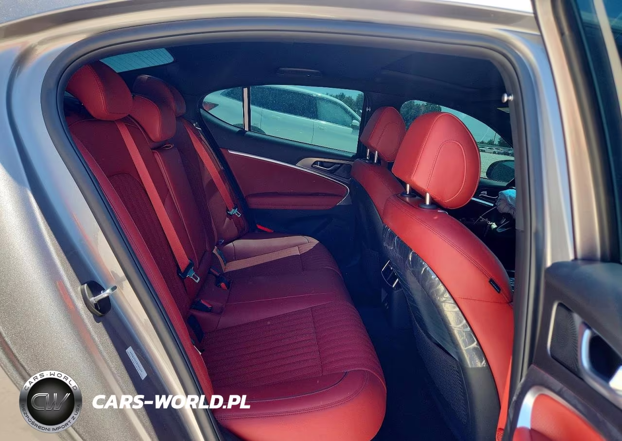2026 Genesis G70 Sport Prestige VIN:KMTG44SEXTU175244 - 10