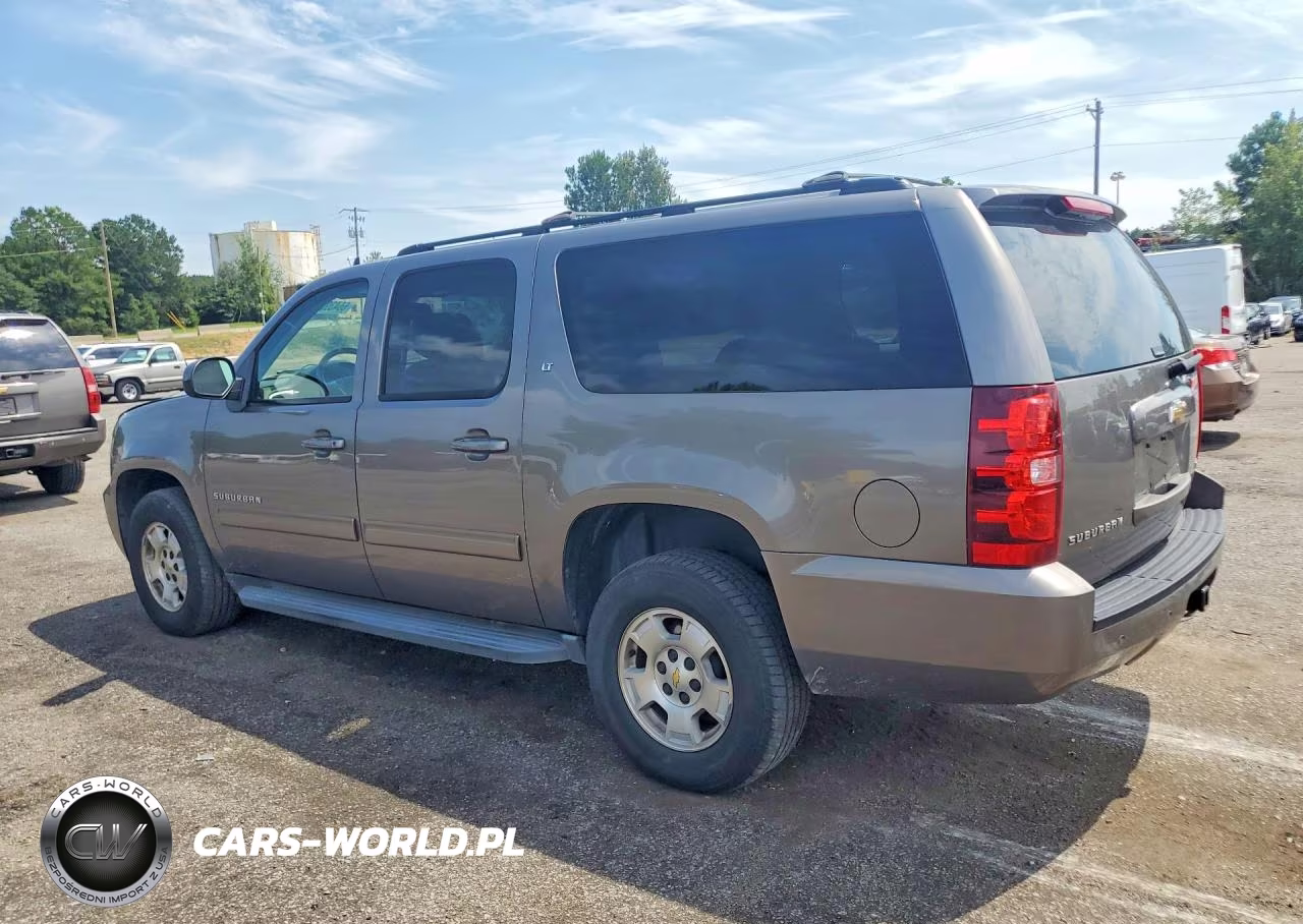 2011 Chevrolet Suburban K1500 Lt VIN:1GNSKJE30BR327631 - 2