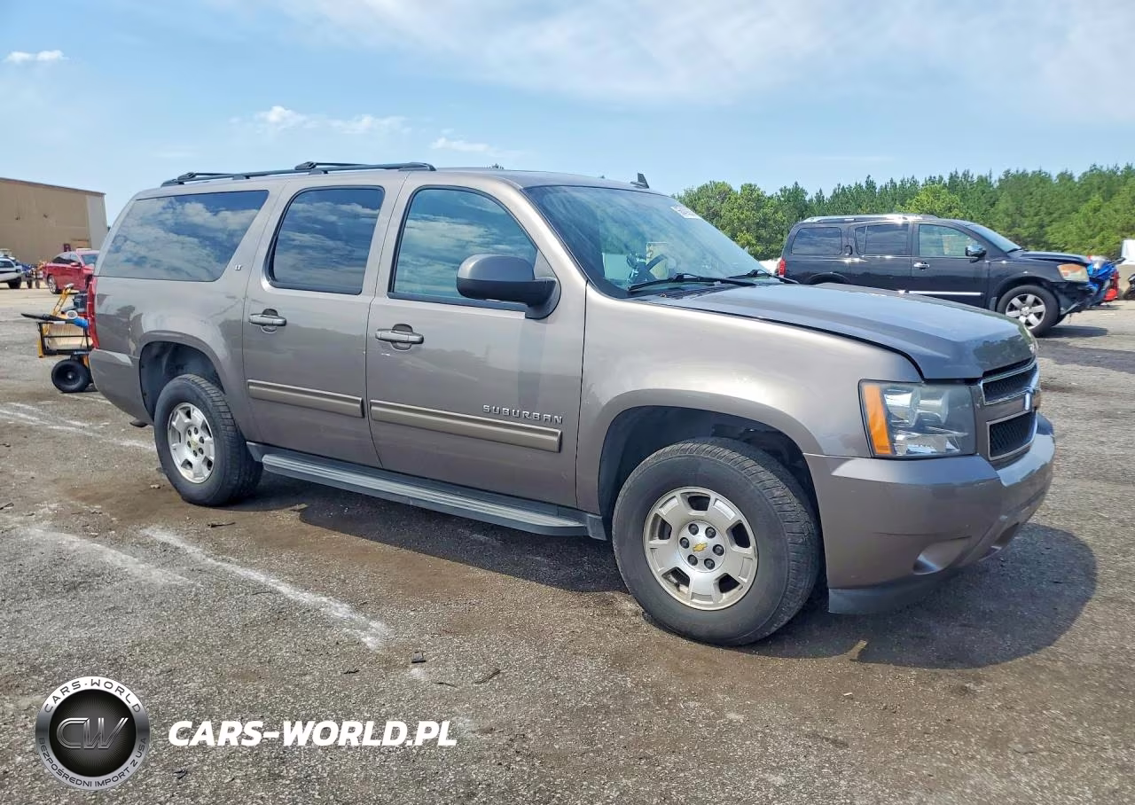 2011 Chevrolet Suburban K1500 Lt VIN:1GNSKJE30BR327631 - 4