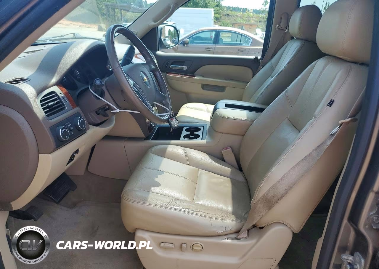 2011 Chevrolet Suburban K1500 Lt VIN:1GNSKJE30BR327631 - 7