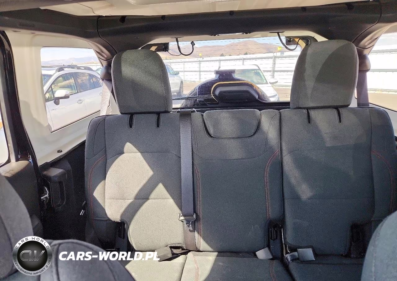 2026 Jeep Wrangler Rubicon VIN:1C4PJXFN0TW222868 - 10