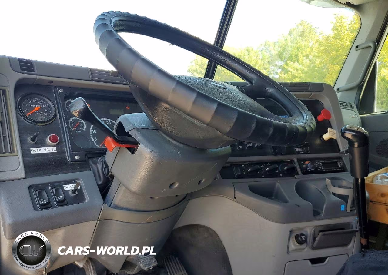 2013 Freightliner Columbia 112 VIN:3ALXFACV0DDFB2870 - 8
