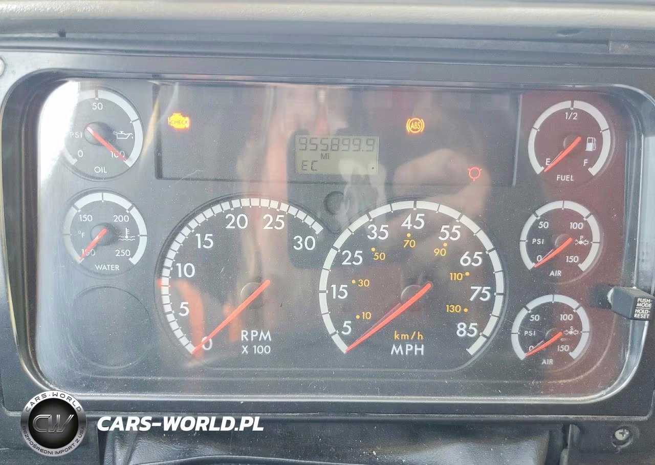 2013 Freightliner Columbia 112 VIN:3ALXFACV0DDFB2870 - 9