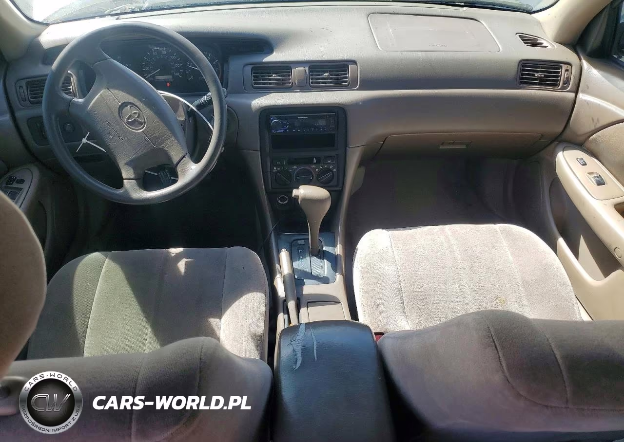 1998 Toyota Camry Le VIN:JT2BG22K3W0181840 - 8