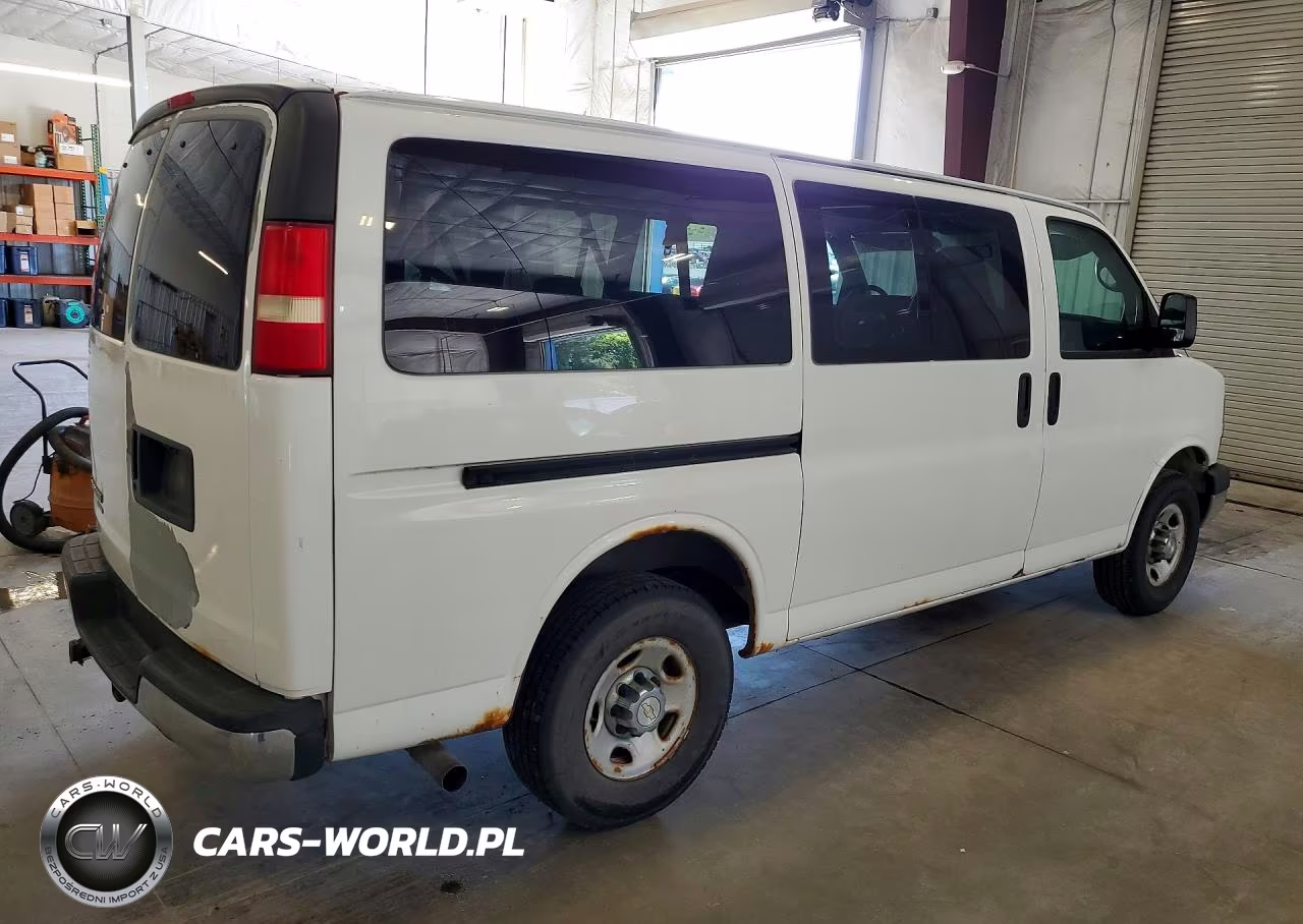 2009 Chevrolet Express G3500 VIN:1GAHG35K591179727 - 3
