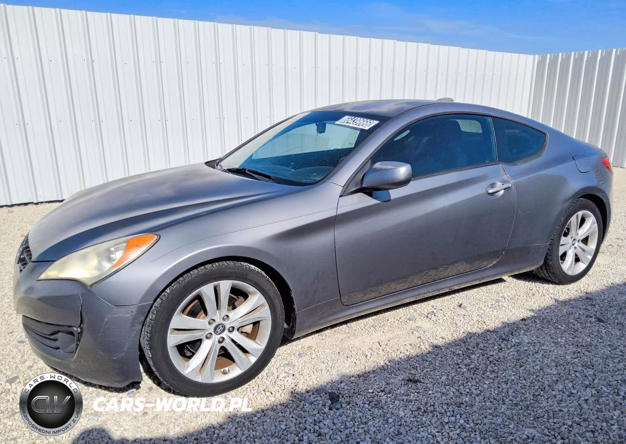 2011 Hyundai Genesis Coupe 2.0T – zdjęcie 1 z 13