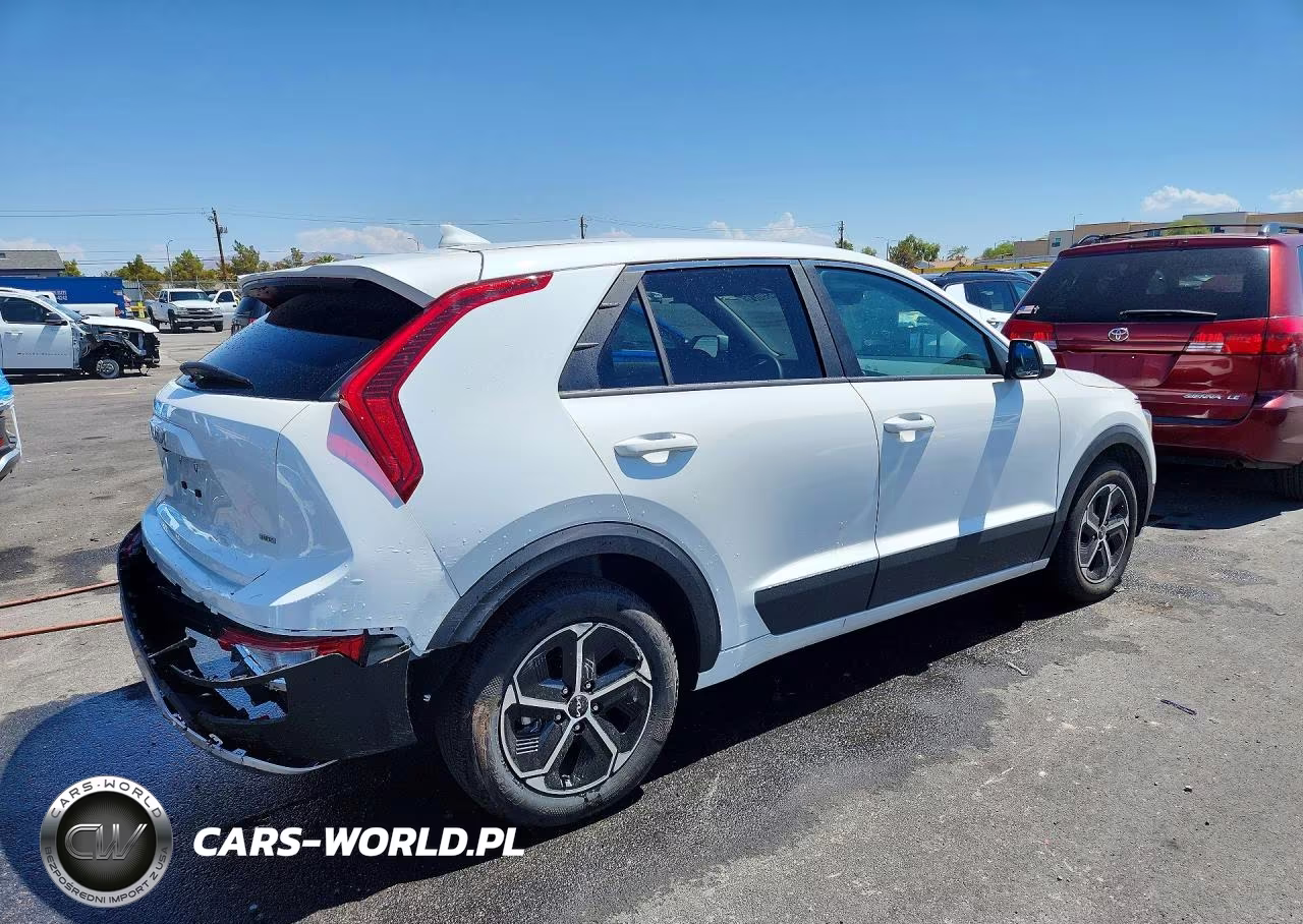 2026 Kia Niro Lx VIN:KNDCP3LE6T5340942 - 3
