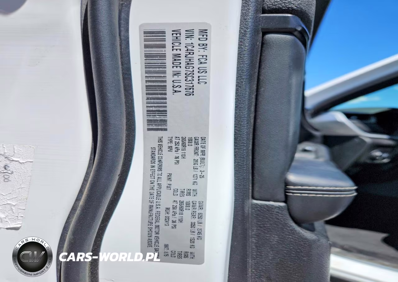 2025 Jeep Grand Cherokee Laredo VIN:1C4RJHAG7SC317676 - 14