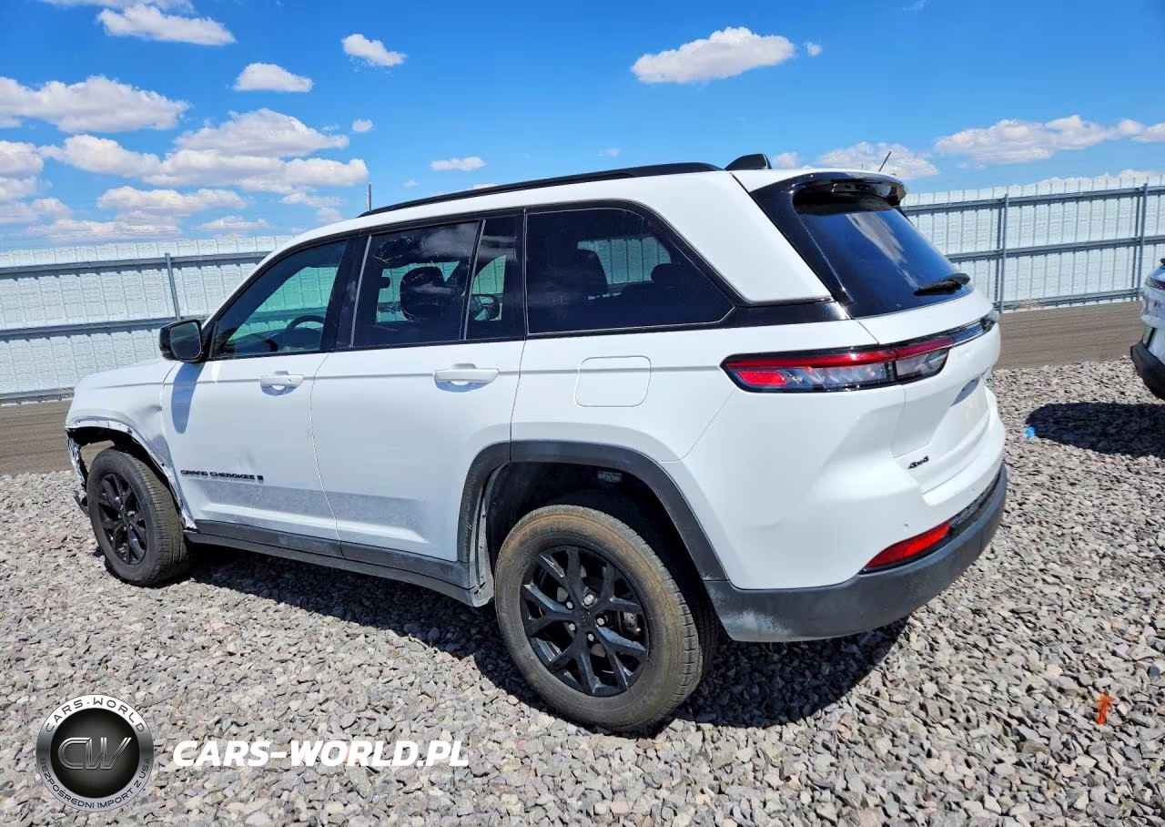 2025 Jeep Grand Cherokee Laredo VIN:1C4RJHAG7SC317676 - 2