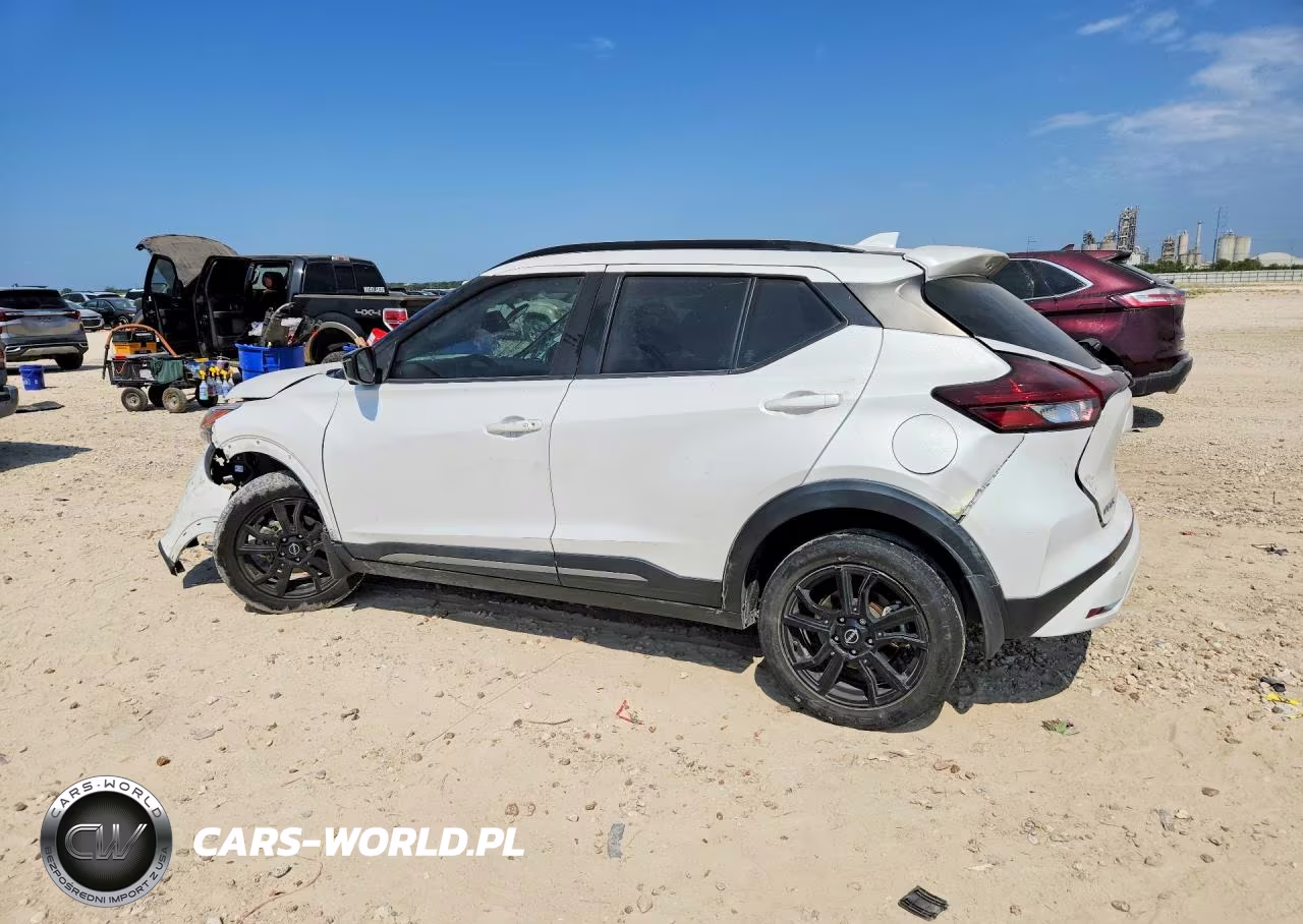 2022 Nissan Kicks Sr VIN:3N1CP5DV7NL497475 - 2