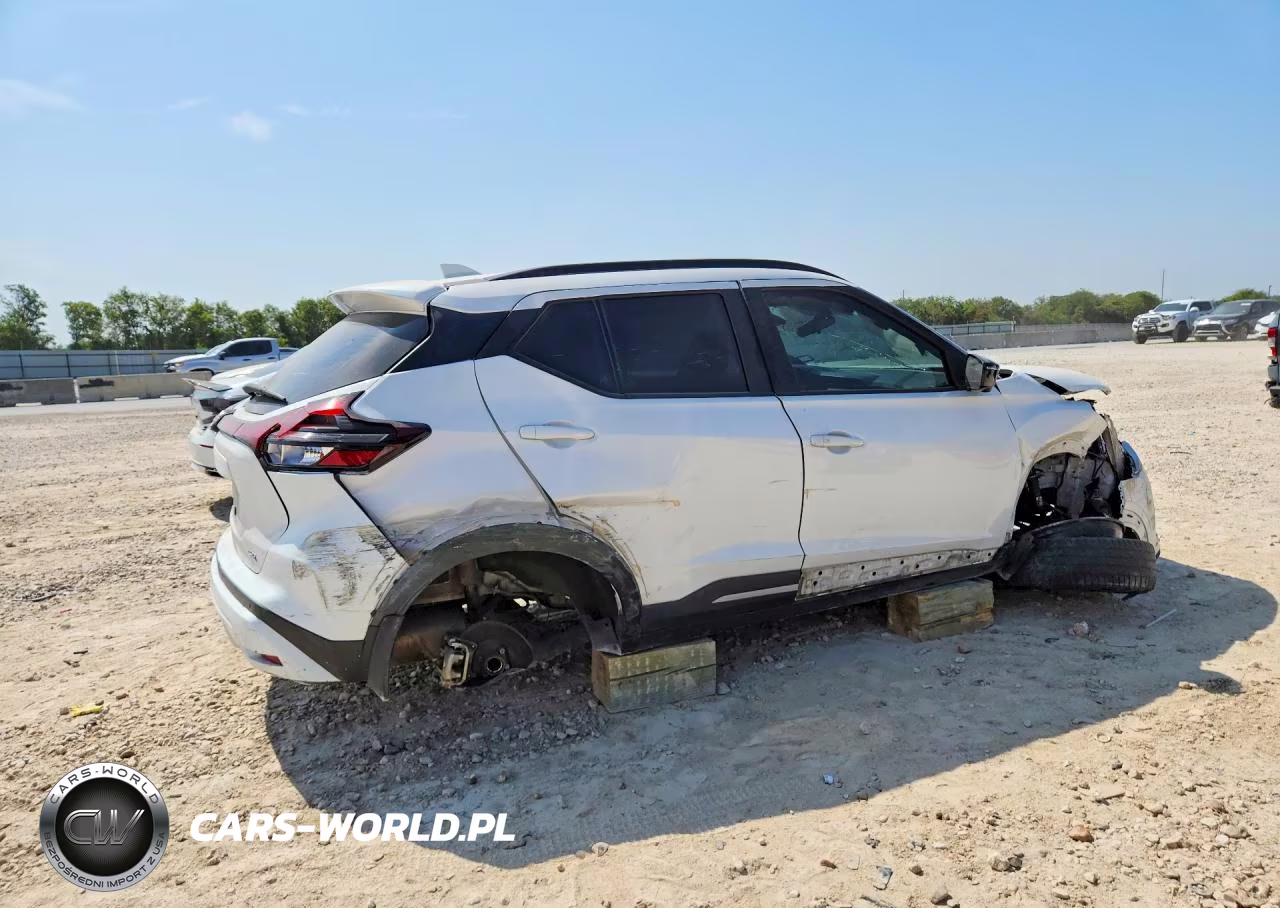 2022 Nissan Kicks Sr VIN:3N1CP5DV7NL497475 - 3