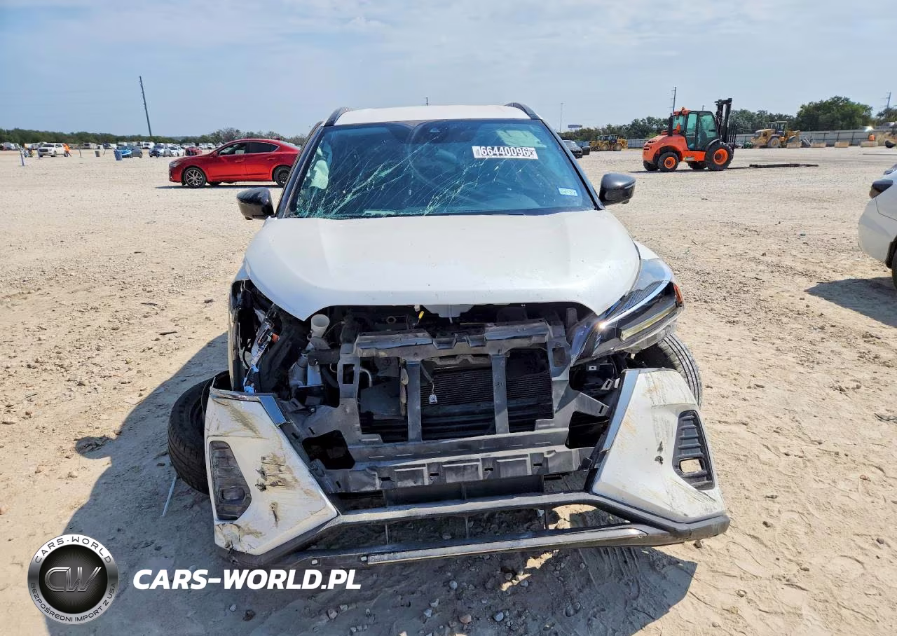 2022 Nissan Kicks Sr VIN:3N1CP5DV7NL497475 - 5