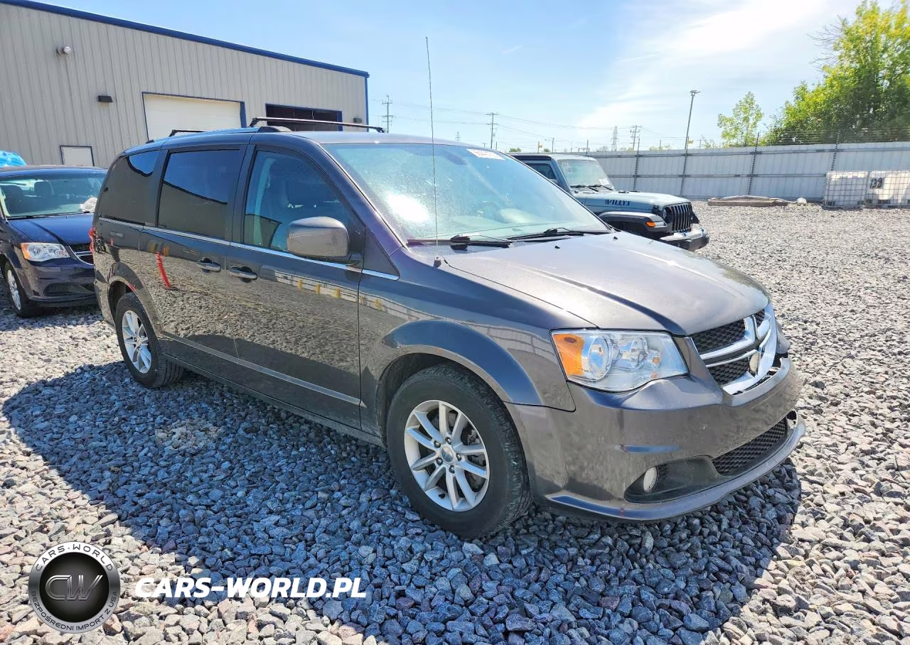 2019 Dodge Grand Caravan Sxt VIN:2C4RDGCG4KR798119 - 4