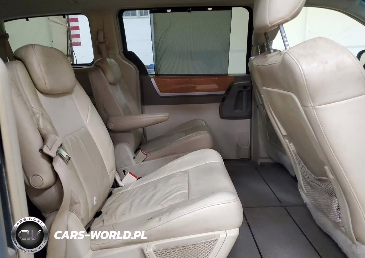 2009 Chrysler Town & Country Limited VIN:2A8HR64X69R614047 - 11