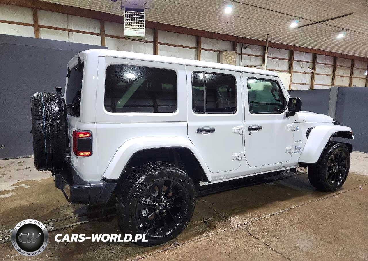 2024 Jeep Wrangler Sahara 4Xe VIN:1C4RJXP63RW270812 - 3