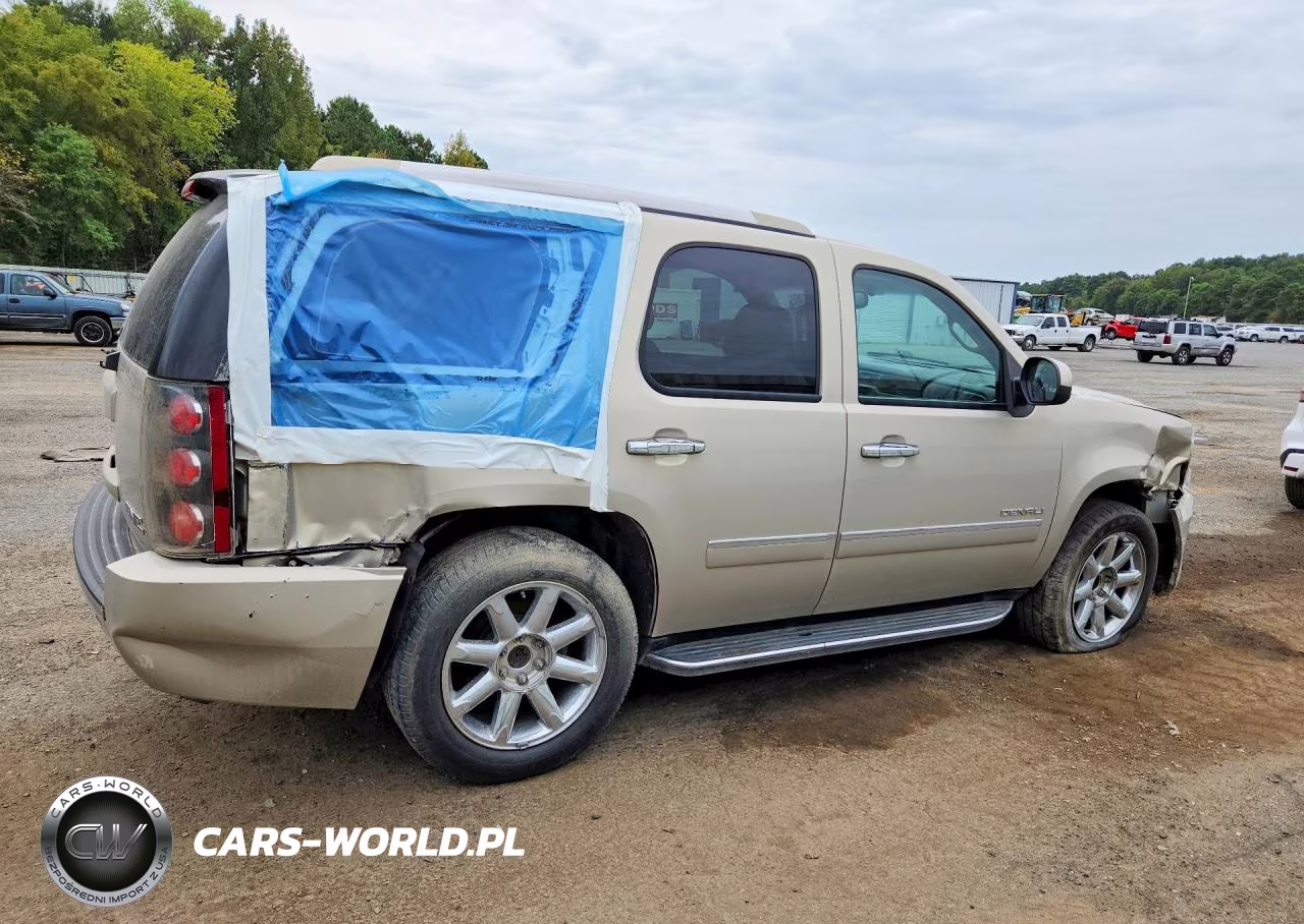 2011 GMC Yukon Denali VIN:1GKS1EEFXBR220295 - 3