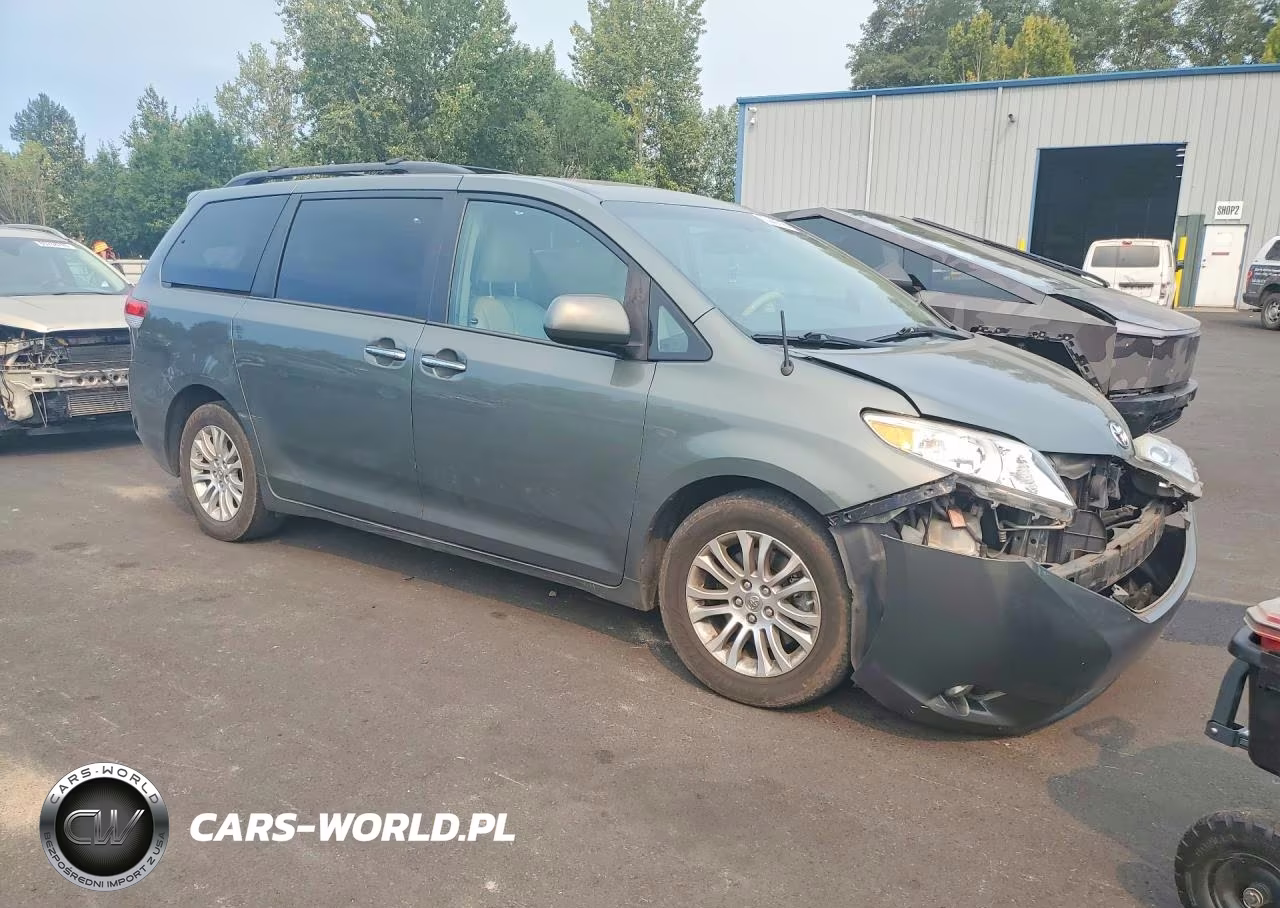 2013 Toyota Sienna Xle 8-Passenger VIN:5TDYK3DC7DS387538 - 4