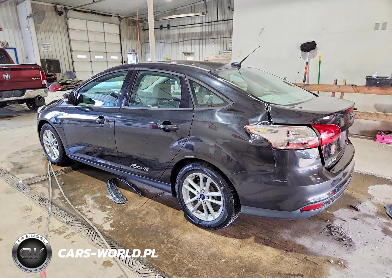 2015 Ford Focus Se VIN:1FADP3F29FL217566 - 2