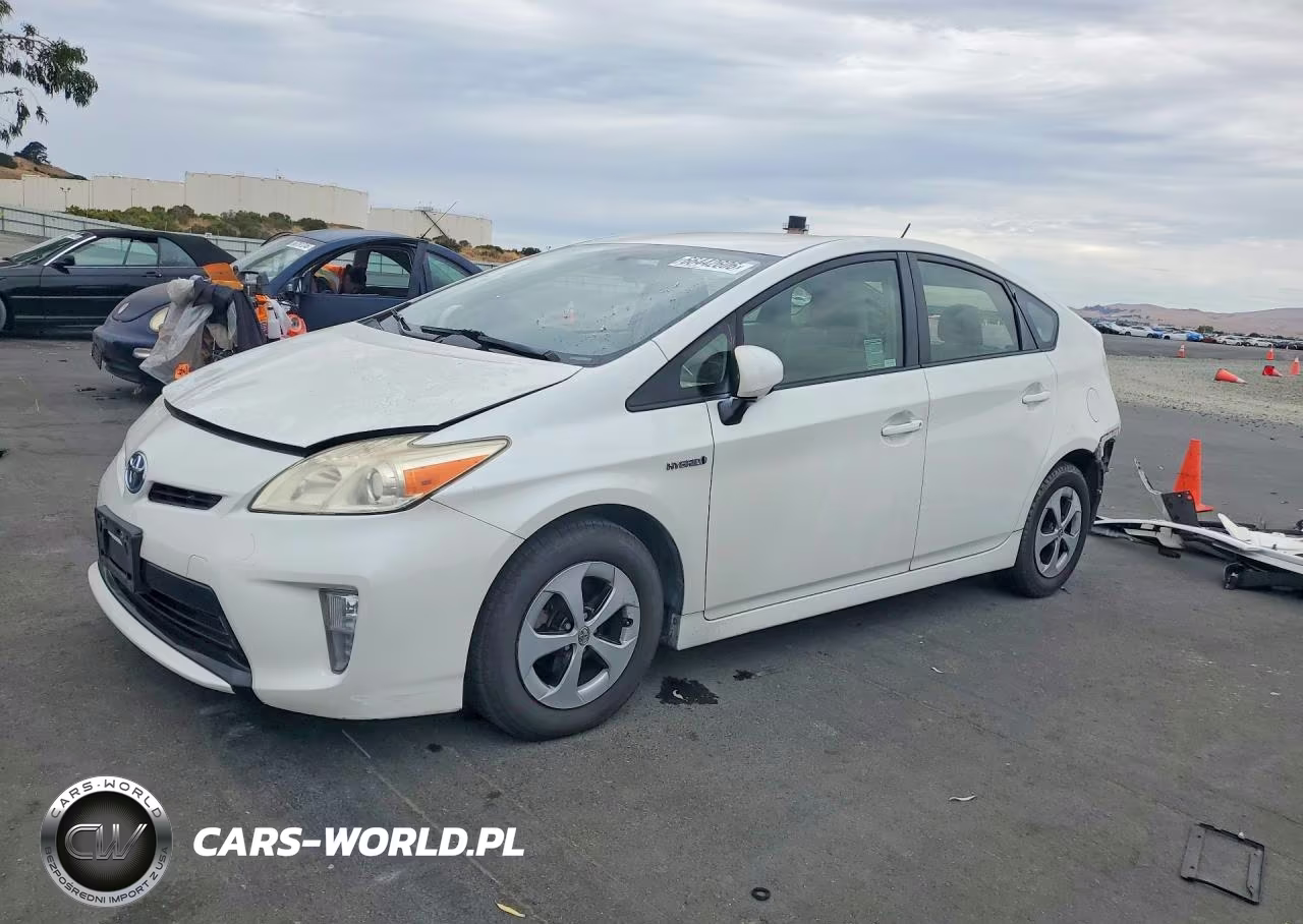2015 Toyota Prius Three VIN:JTDKN3DU6F0400419 - 1