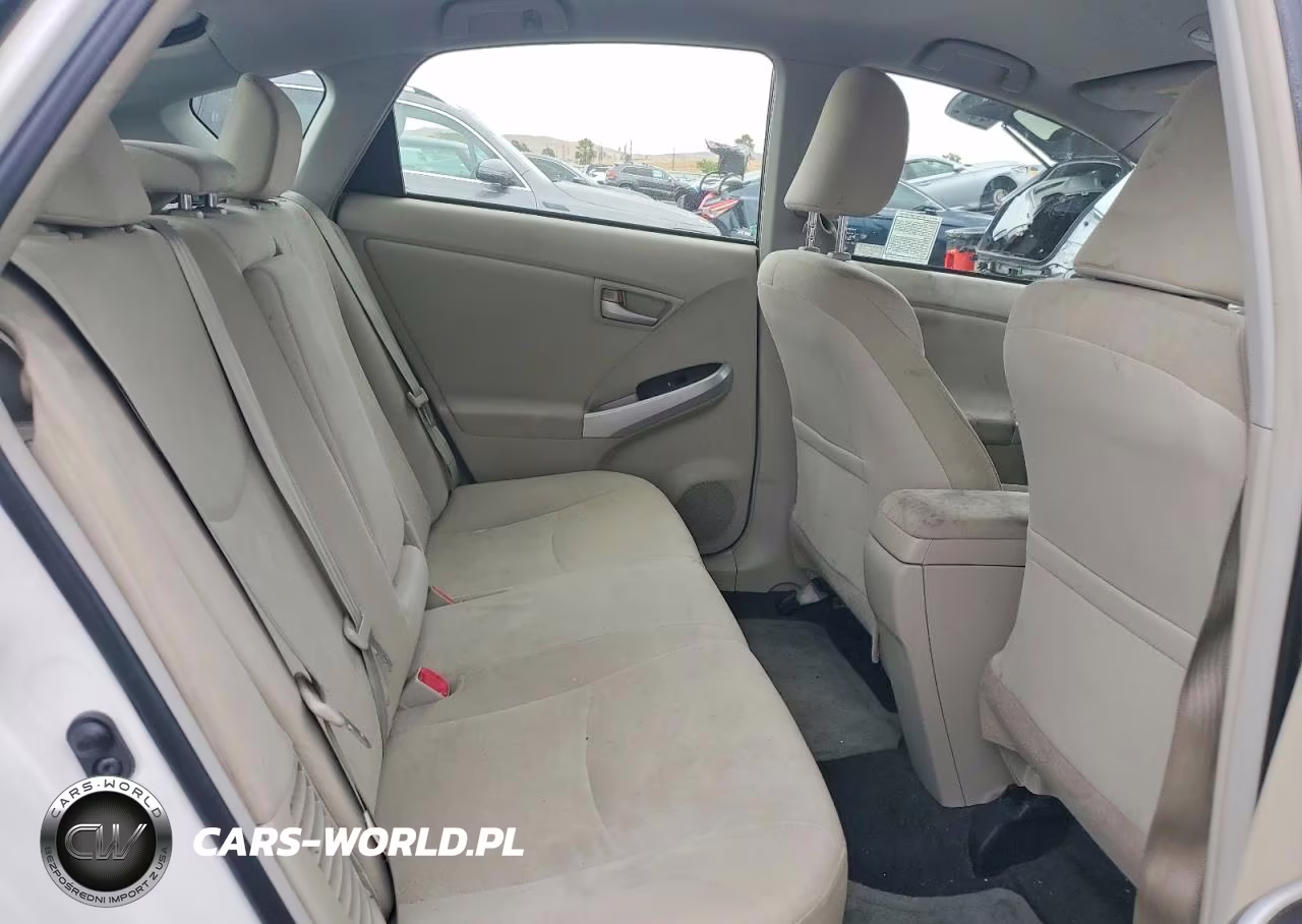 2015 Toyota Prius Three VIN:JTDKN3DU6F0400419 - 10