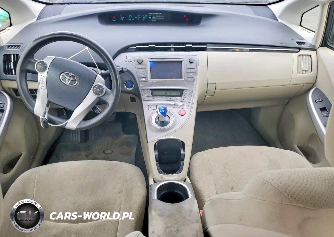 2015 Toyota Prius Three VIN:JTDKN3DU6F0400419 - 8