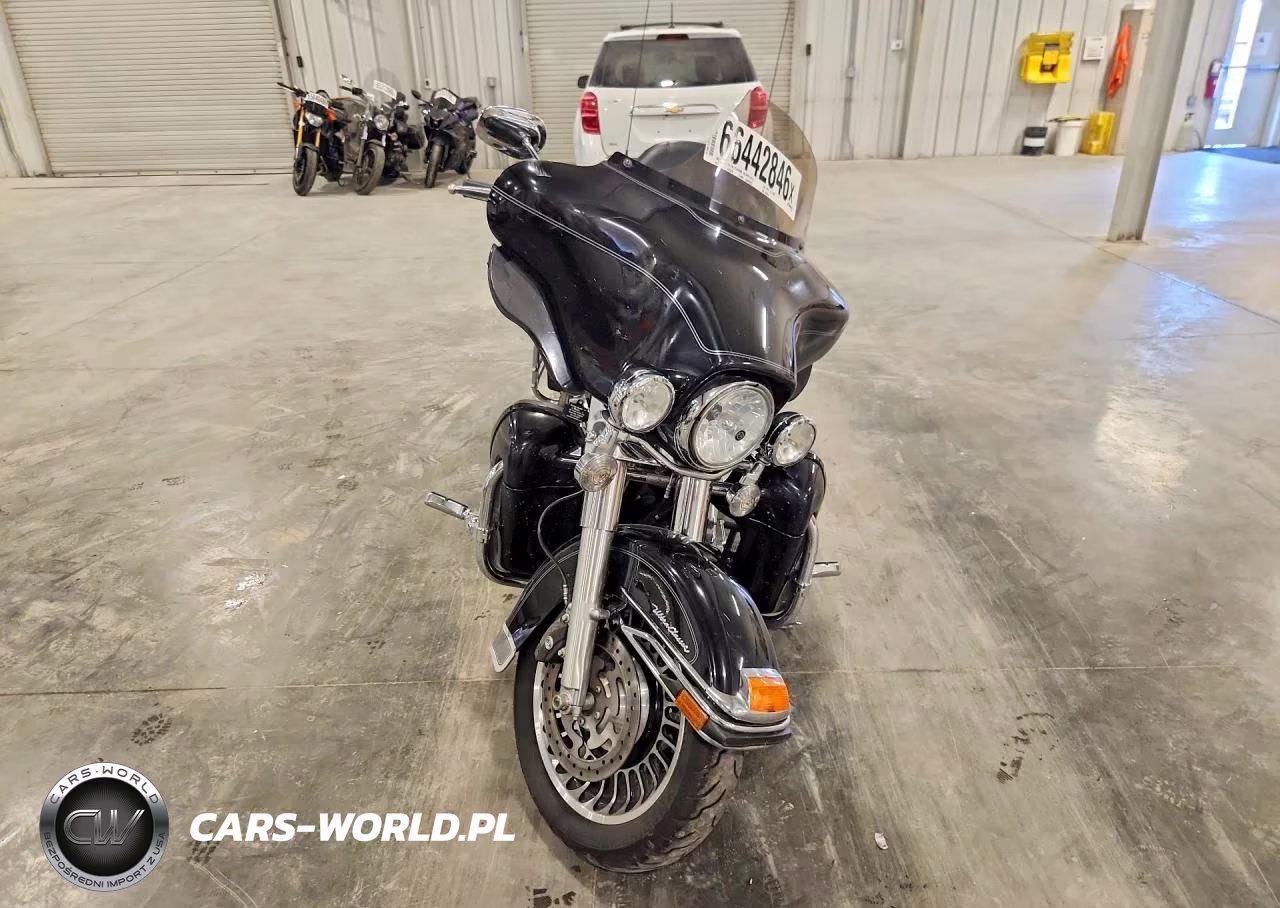 2012 Harley-Davidson Flhtcu Ultra Classic Electra Glide VIN:1HD1FCM18CB636244 - 2