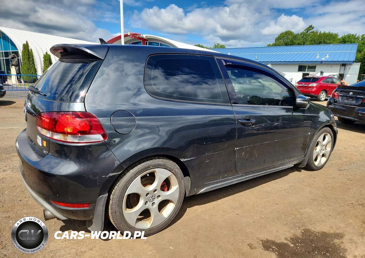 2010 Volkswagen Gti VIN:WVWED7AJ8AW240972 - 3
