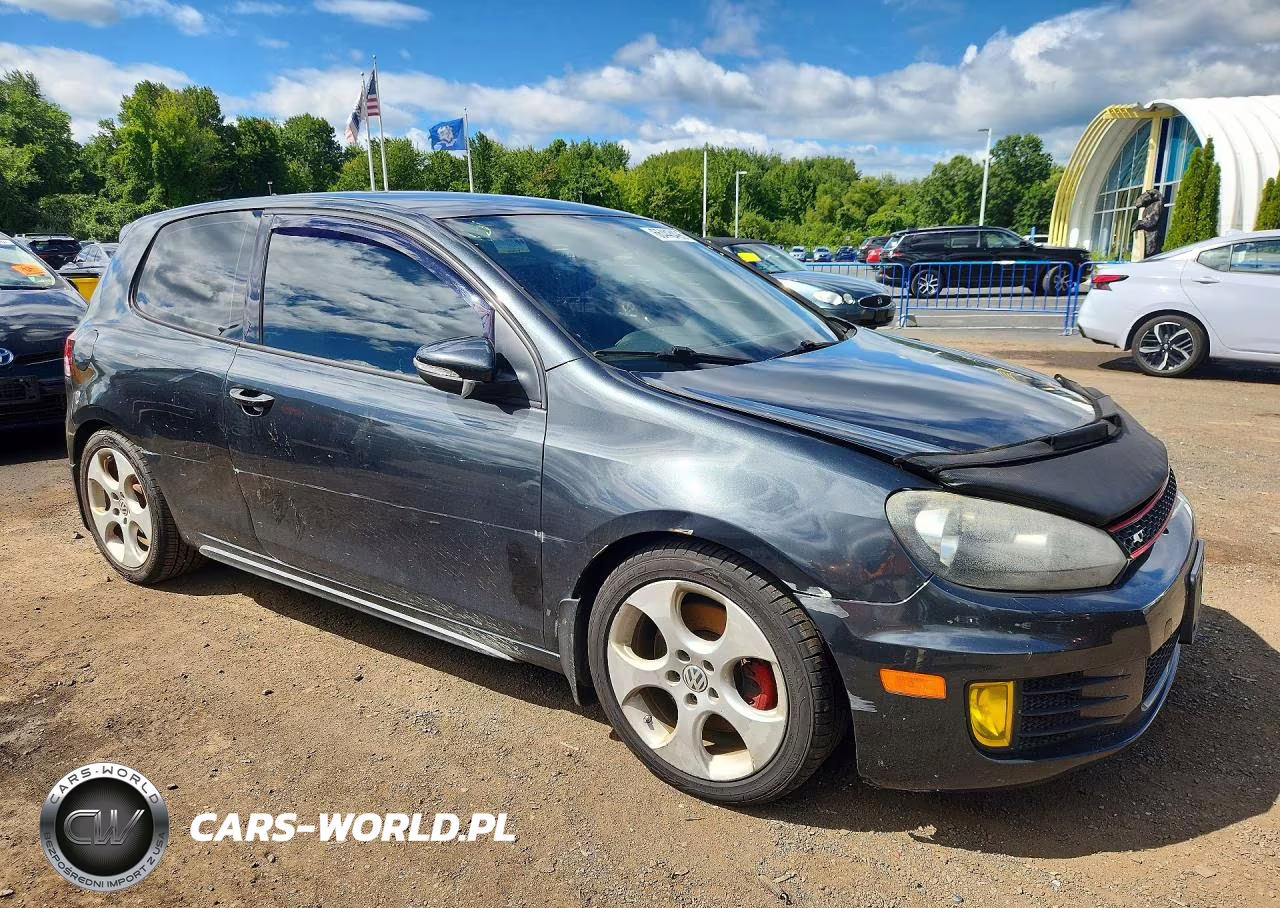 2010 Volkswagen Gti VIN:WVWED7AJ8AW240972 - 4