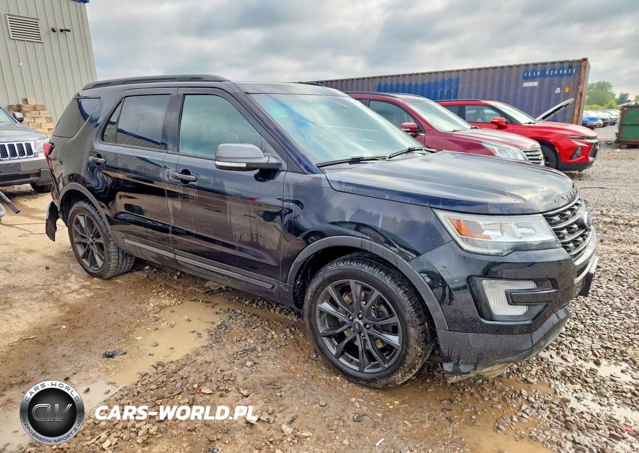 2017 Ford Explorer Xlt VIN:1FM5K8D85HGA56349 - 4