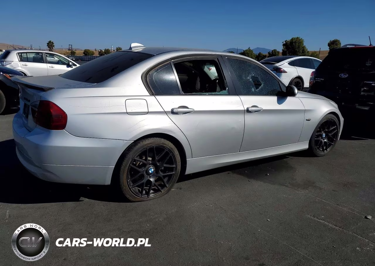 2008 BMW 328 Xi VIN:WBAVC935X8K041709 - 3